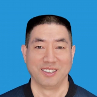汪定穩(wěn)，黨支部文體委員、副校長(zhǎng)